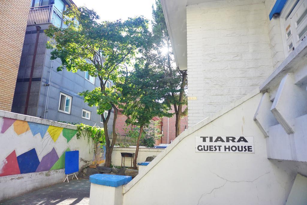 Tiara Guesthouse โซล ภายนอก รูปภาพ