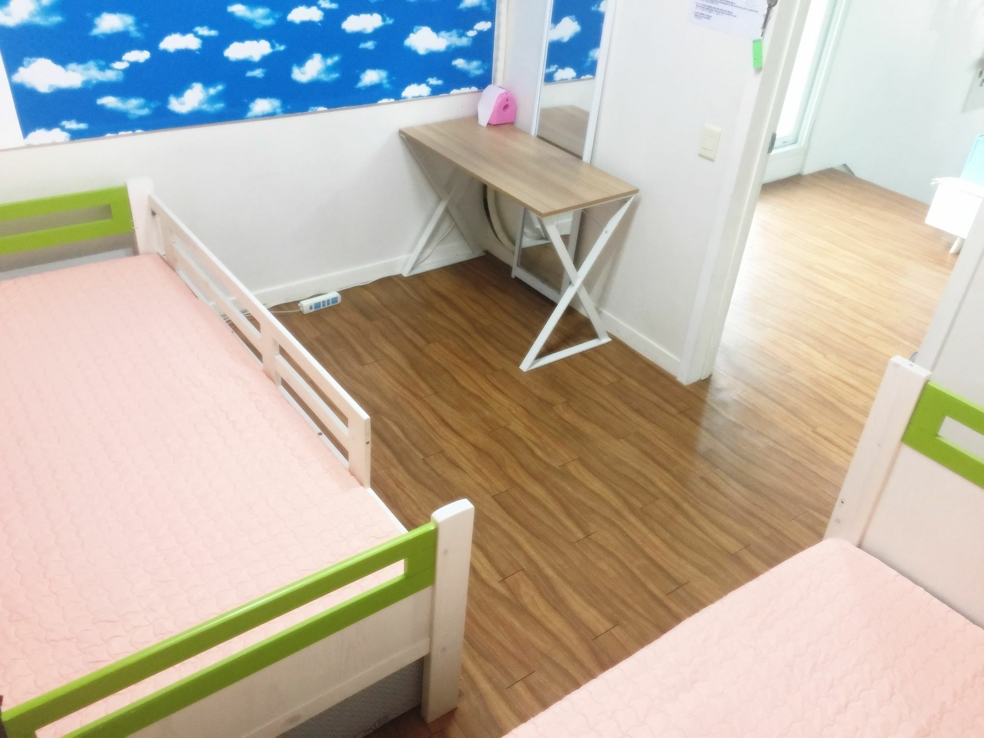 Tiara Guesthouse โซล ภายนอก รูปภาพ