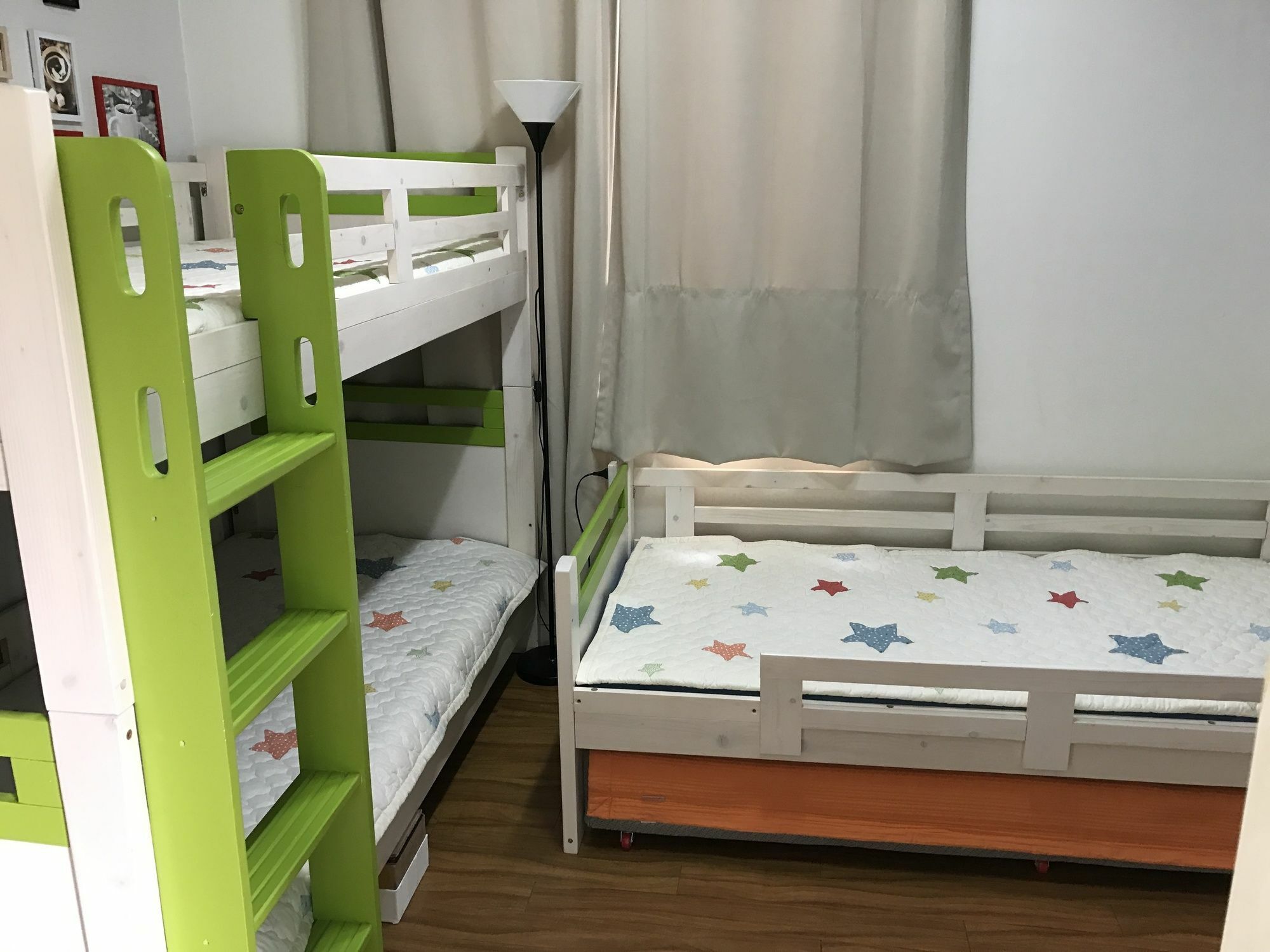 Tiara Guesthouse โซล ภายนอก รูปภาพ
