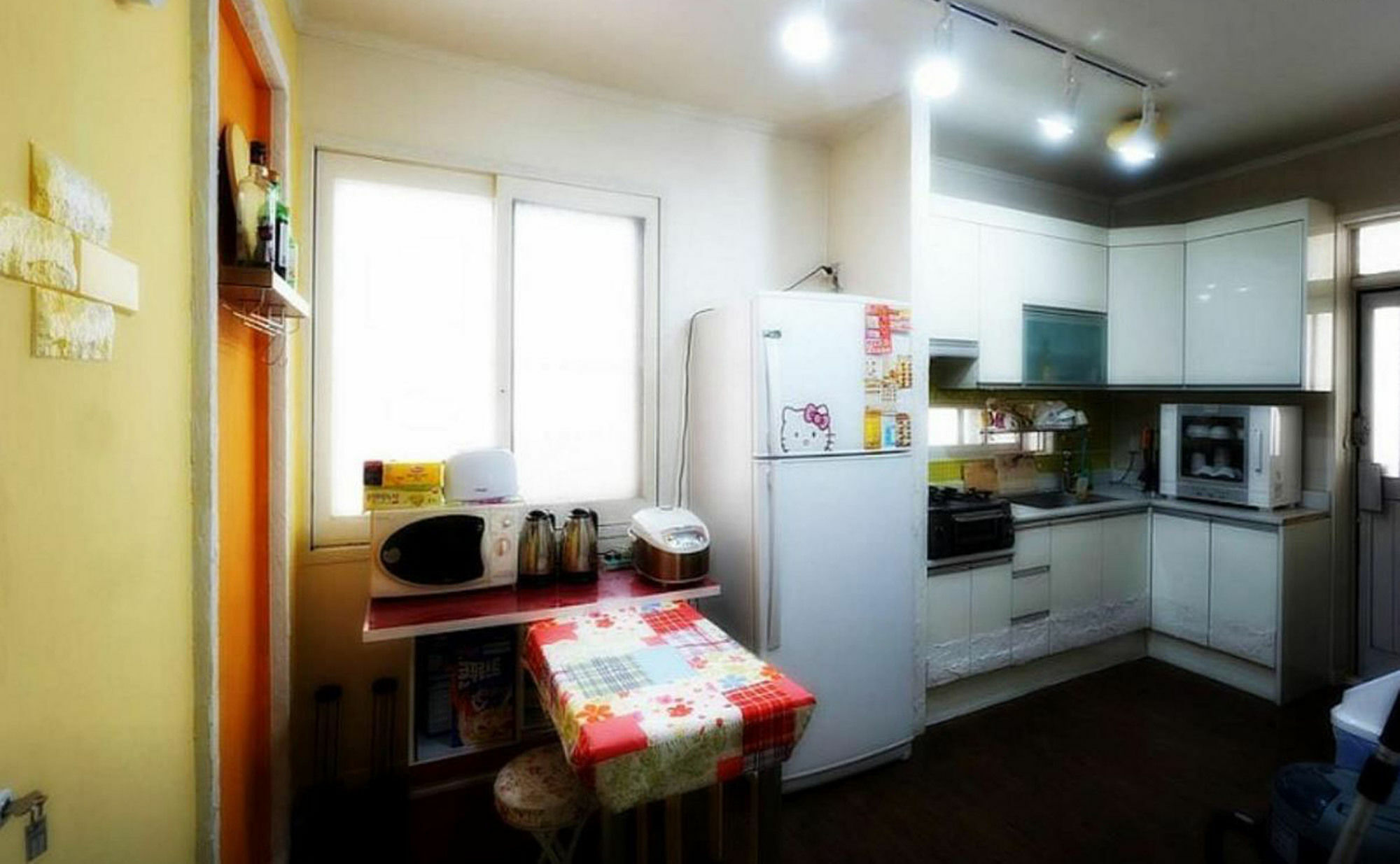 Tiara Guesthouse โซล ภายนอก รูปภาพ