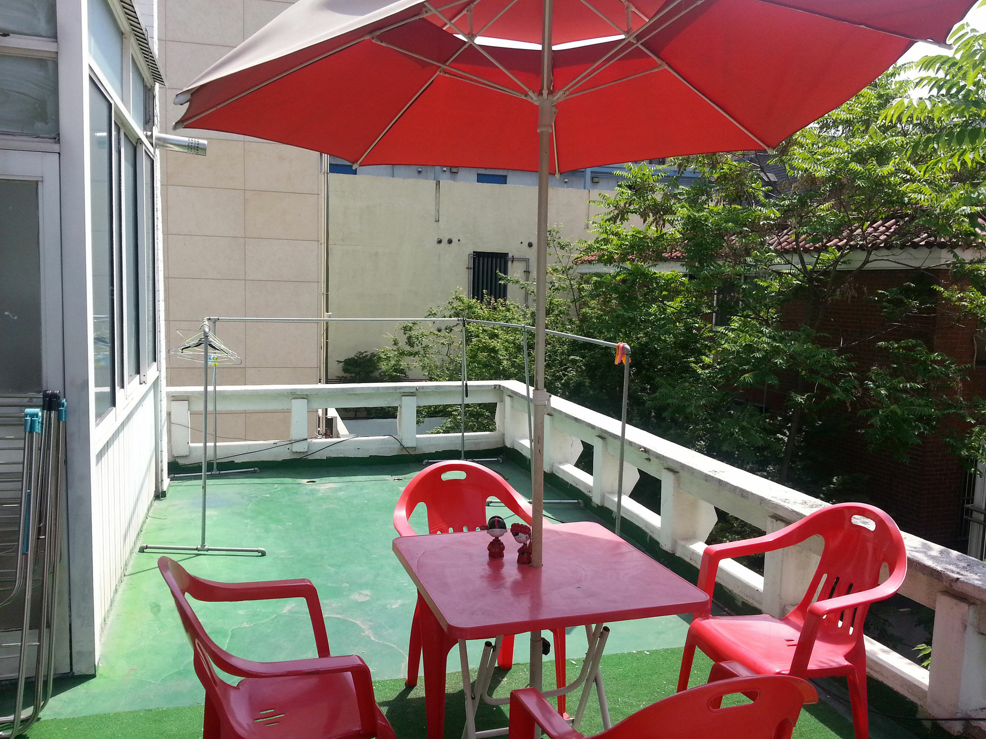 Tiara Guesthouse โซล ภายนอก รูปภาพ