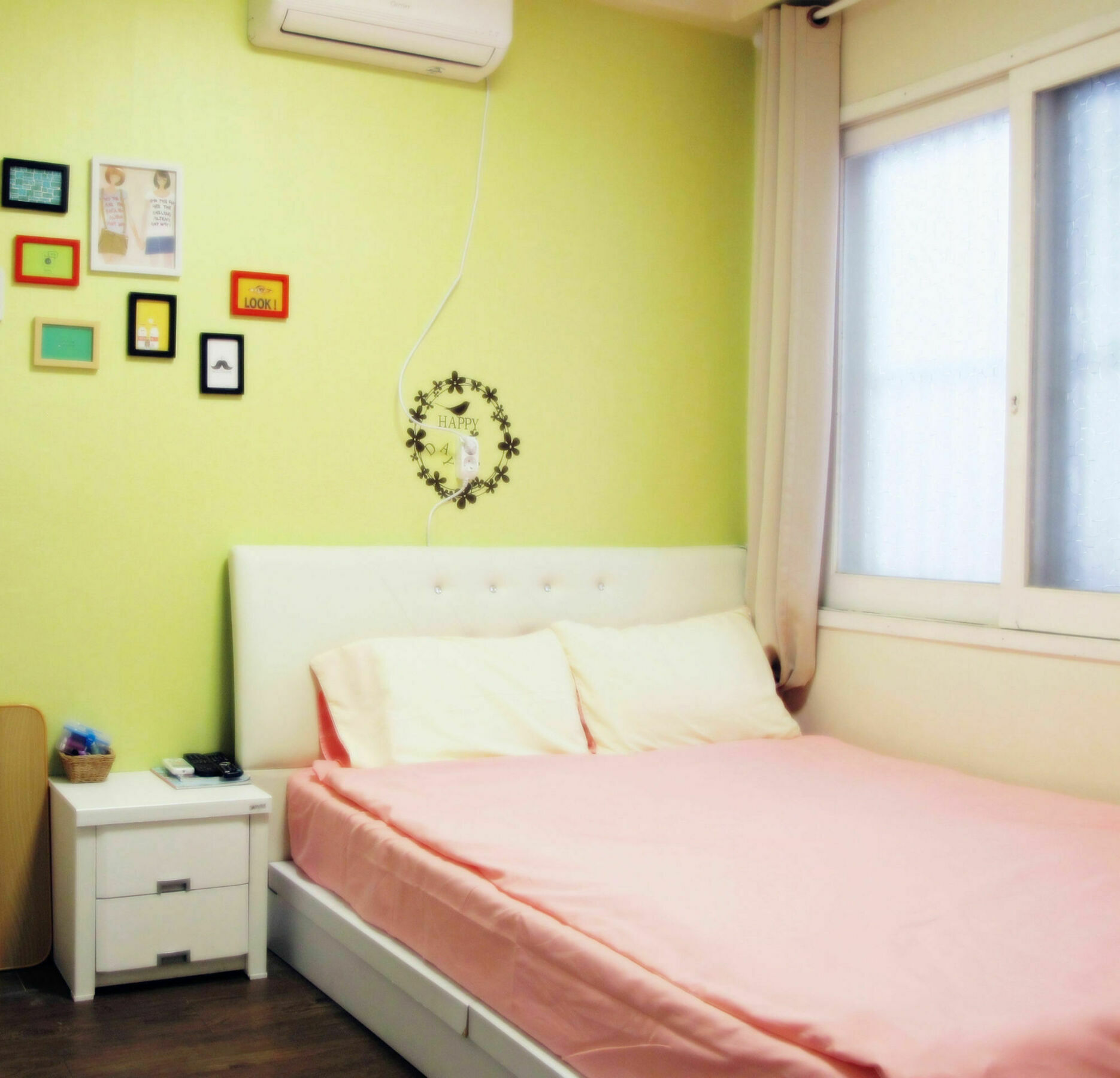 Tiara Guesthouse โซล ภายนอก รูปภาพ